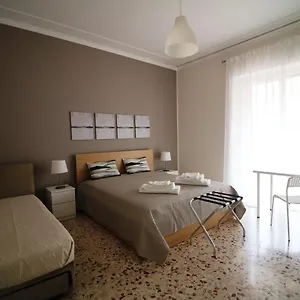 https://giuffrida-apartment-rooms.catania-hotels.net
