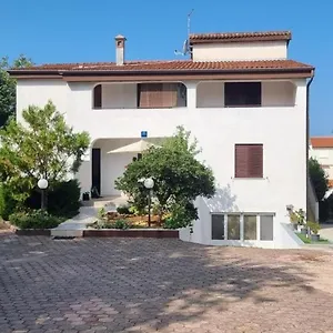 Cerova , Poreč Kroatien